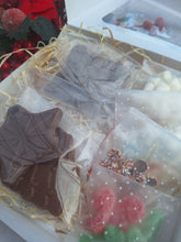 Load image into Gallery viewer, Christmas - Decorate your own Christmas Baubles