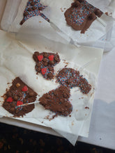 Load image into Gallery viewer, Children's Easter Chocolate Workshop - Friday 3 April - 1.30pm - Rugby