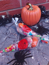 Load image into Gallery viewer, Halloween - Sweet cone
