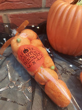 Load image into Gallery viewer, Halloween - Marshmallow pumpkin cone
