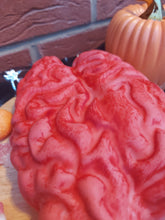 Load image into Gallery viewer, Halloween - White chocolate smashable brain
