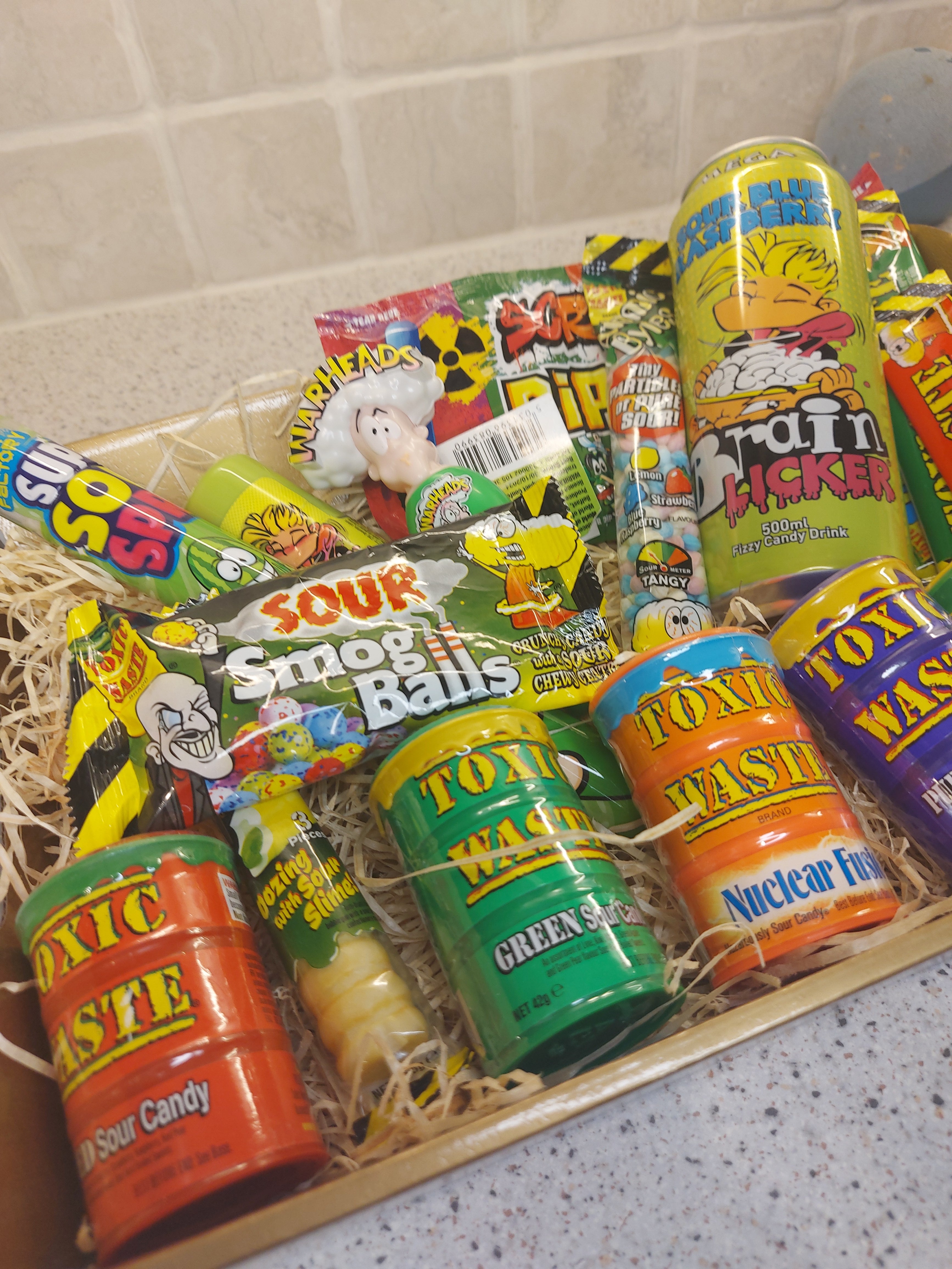 Sour Sweets Hamper £15 – Roo Roos Chocolate Emporium