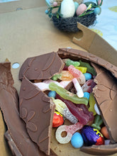 Load image into Gallery viewer, EASTER Smashable egg filled with sweets
