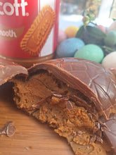 Load image into Gallery viewer, EASTER - Lotus Biscoff half shell egg

