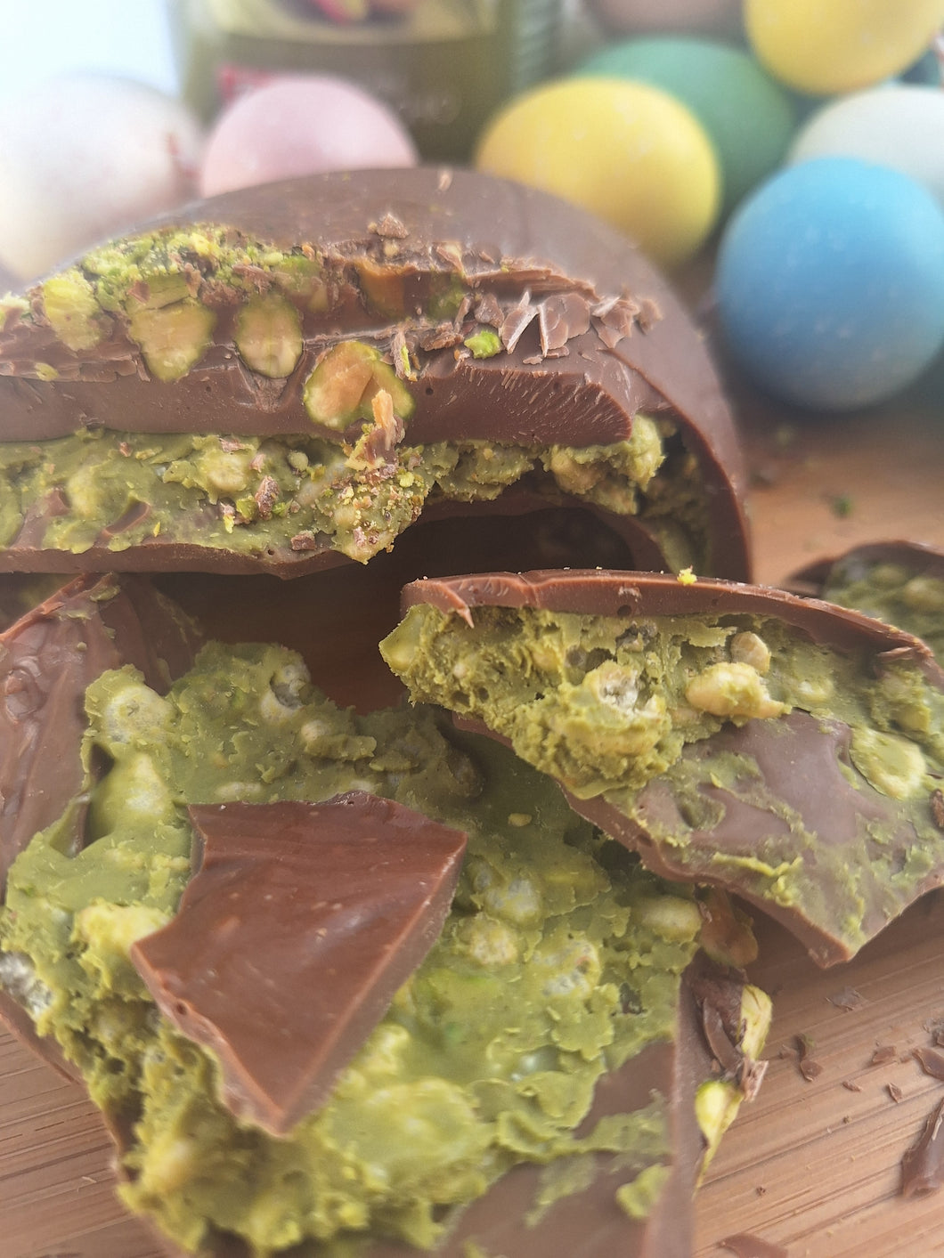 EASTER -Pistachio half shell egg